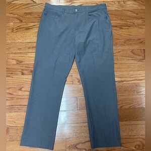 PGA Tour Men’s Gray Golf Performance Pants Size 38x30 (Measures 38x29)